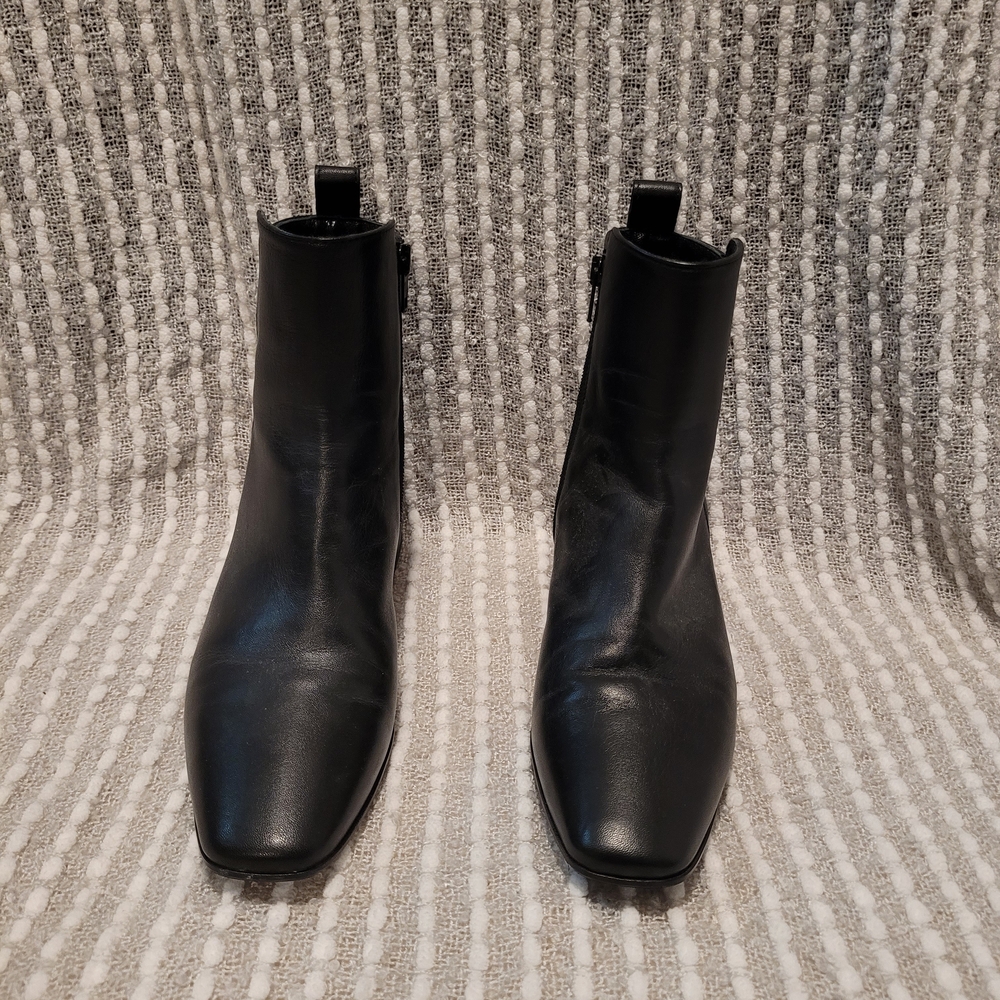 Sleek Black Heeled Ankle Boots